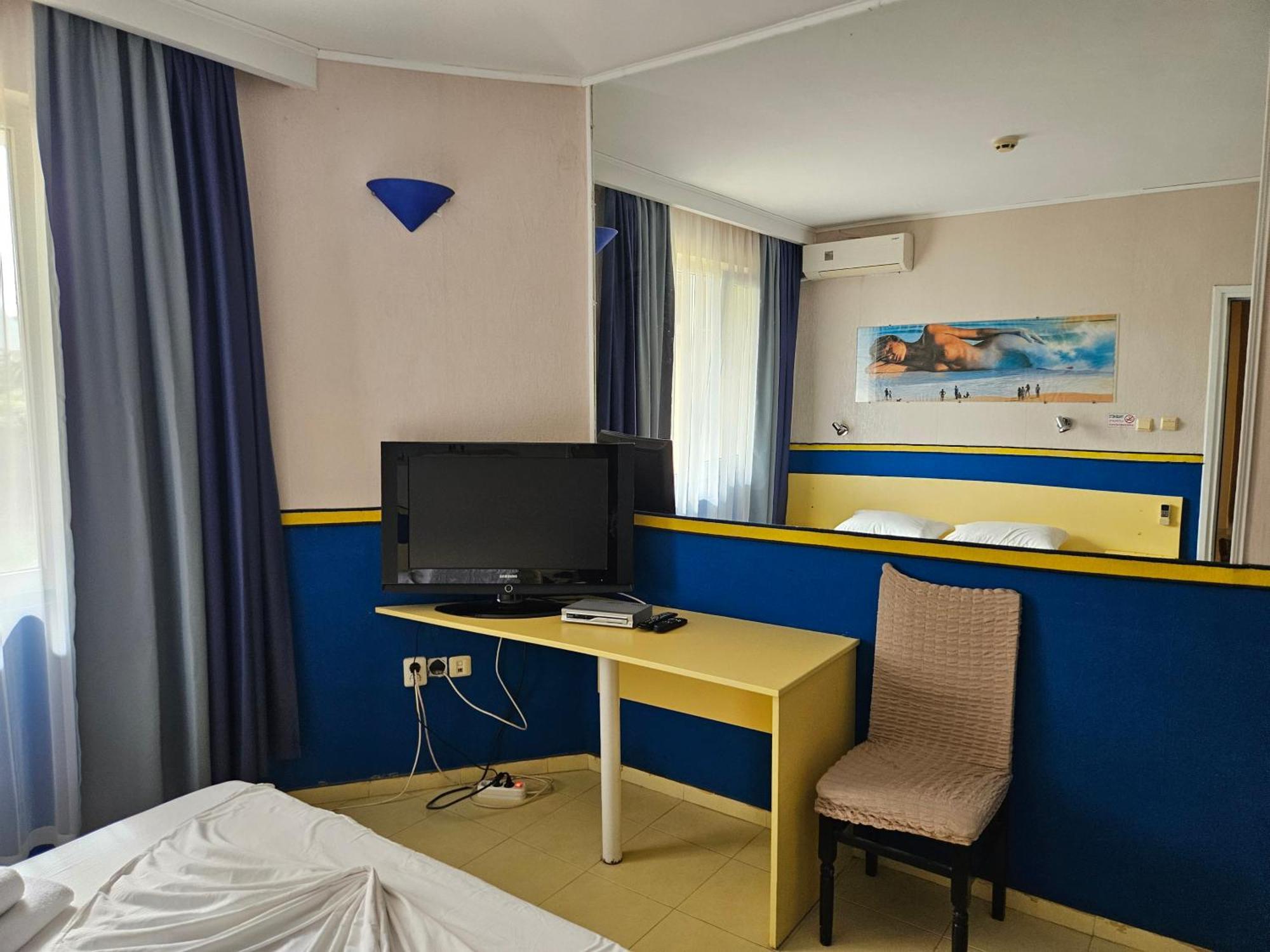 Paralax Hotel Varna Exteriör bild
