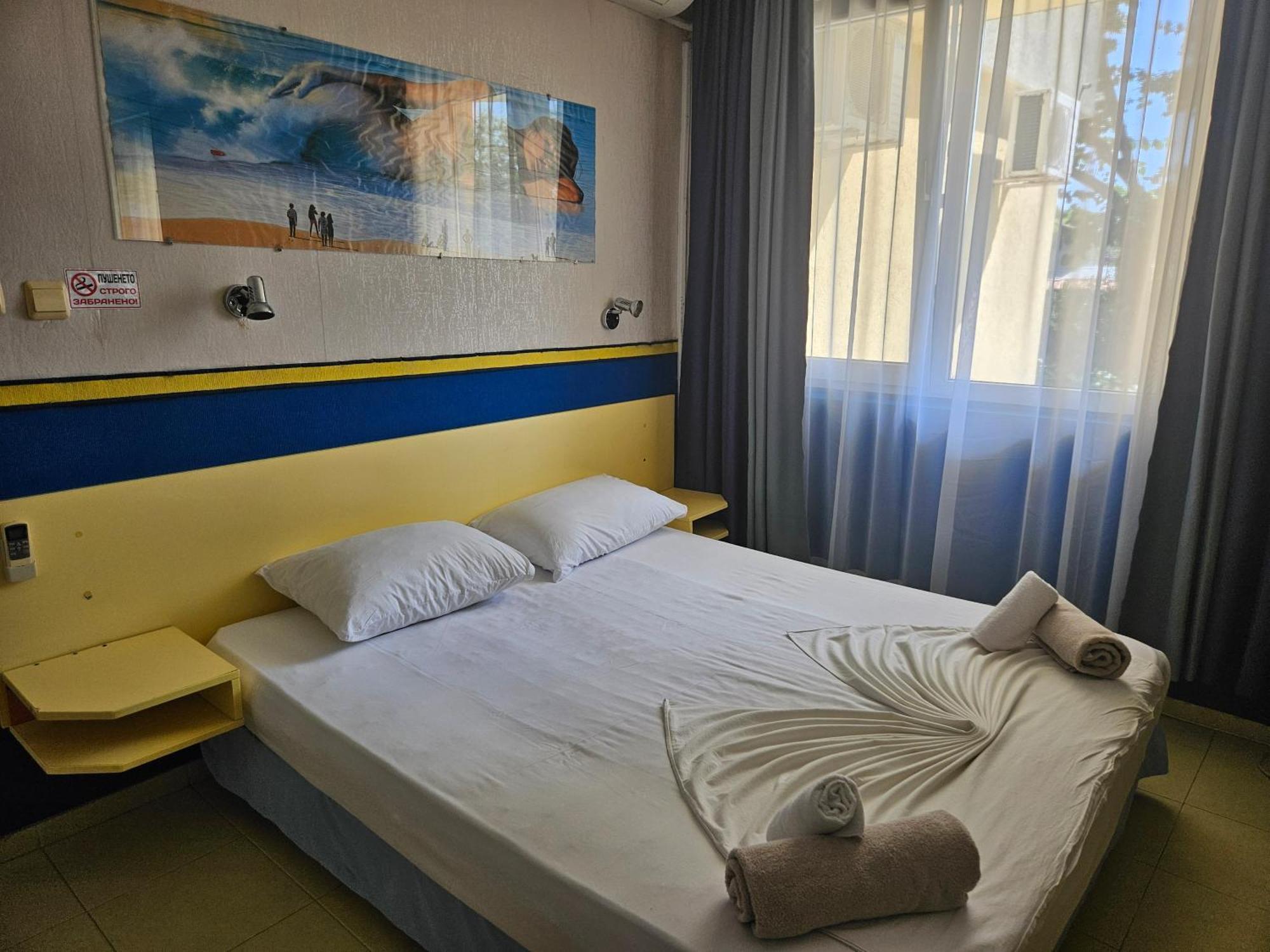 Paralax Hotel Varna Exteriör bild