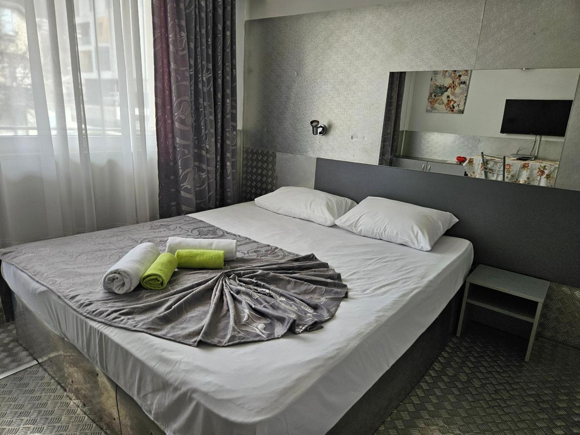 Paralax Hotel Varna Exteriör bild