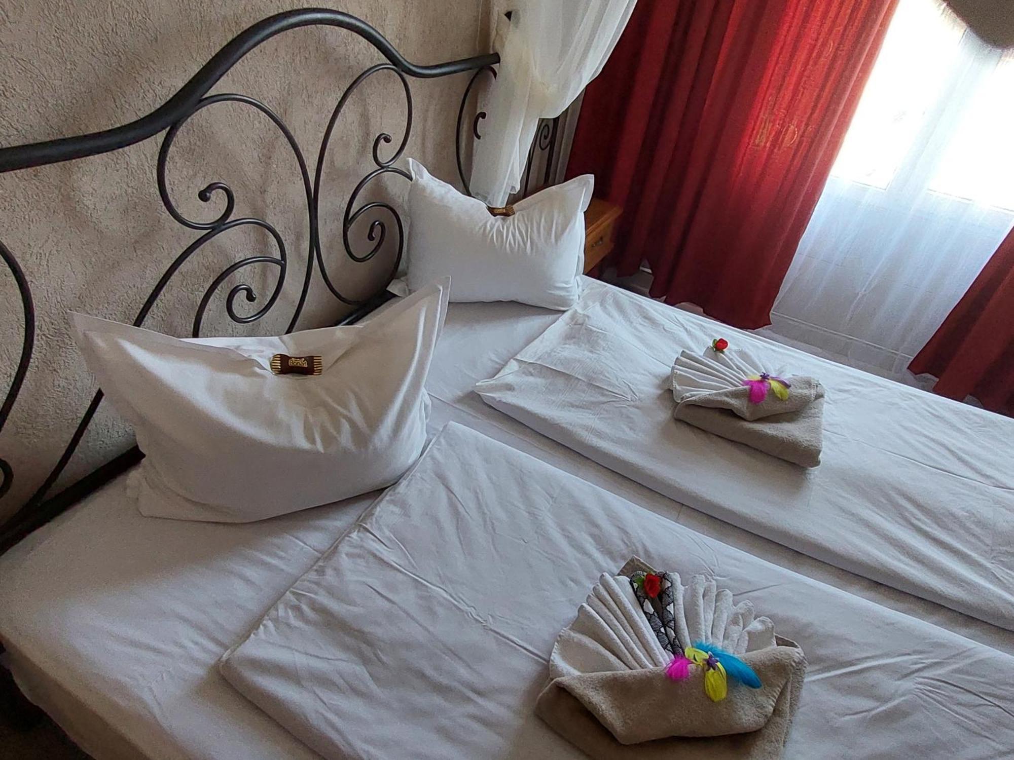Paralax Hotel Varna Exteriör bild